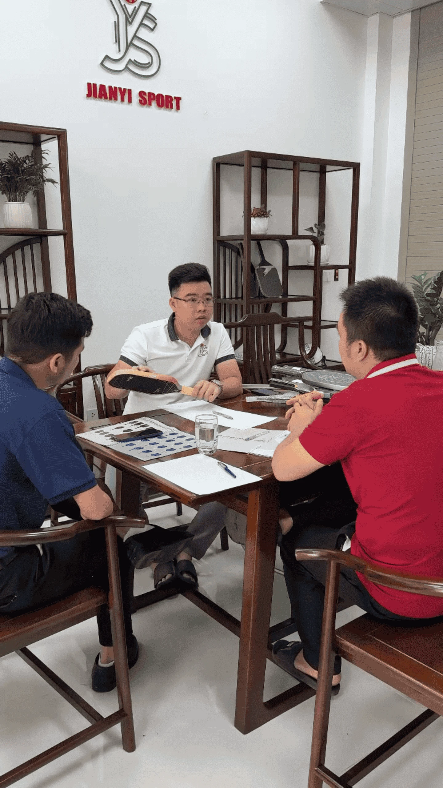 Buổi làm việc thiết kế cùng đối tác